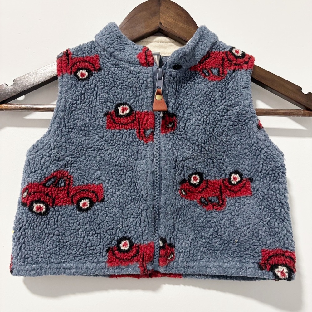 Hartstrings Boys Blue and Red Fleece Vest with Toy Truck Pattern Size‎ 24M Vtg